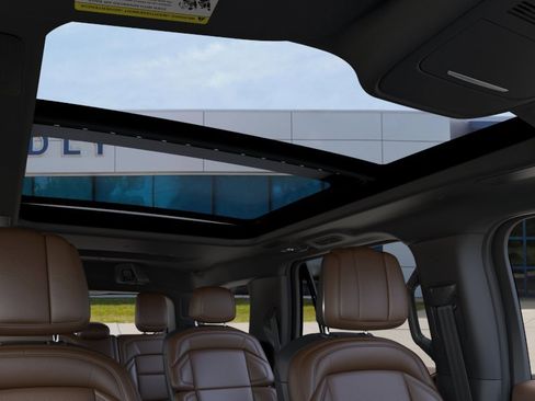 New 2026 Lincoln Navigator Reserve AWD/4WD image 22