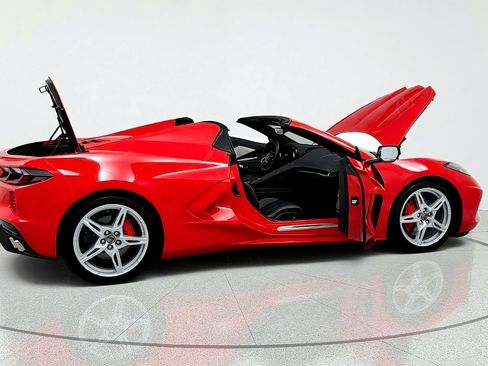 Used 2021 Chevrolet Corvette Stingray Preferred Conv w/ Battery Protection Package RWD image 13