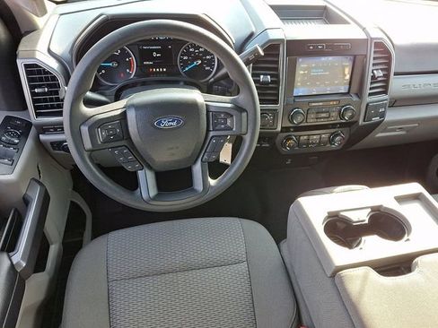 Used 2022 Ford F250 XLT w/ XLT Value Package image 2