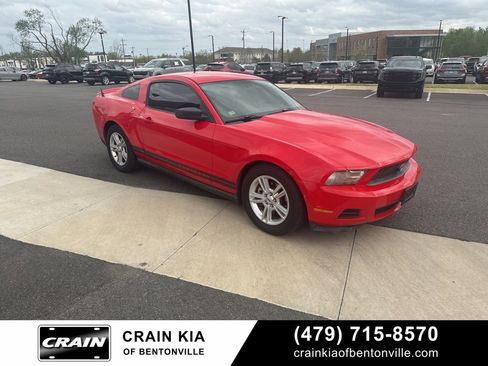 Used 2011 Ford Mustang Coupe w/ 101A Rapid Spec Order Code image 22
