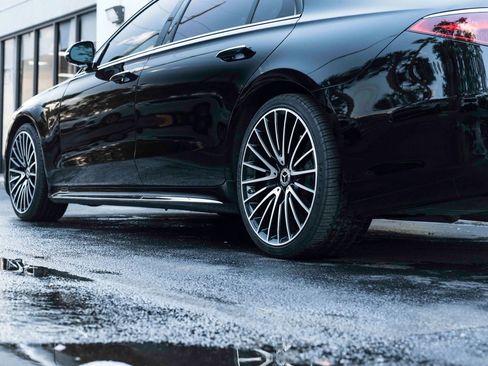 Used 2023 Mercedes-Benz S 500 4MATIC image 9