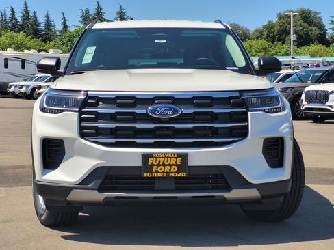 New 2026 Ford Explorer Active image 3