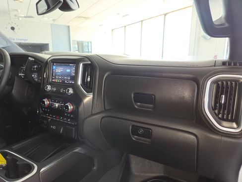 Used 2022 GMC Sierra 1500 AT4 w/ AT4 Premium Package AWD/4WD image 31