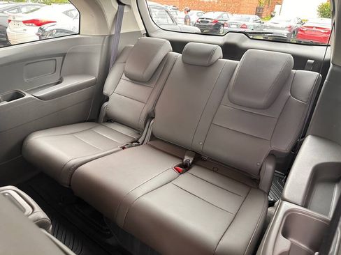 Used 2012 Honda Odyssey EX-L image 19