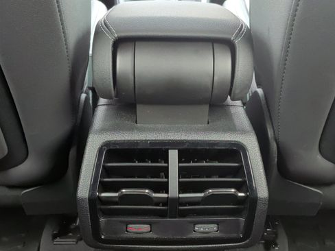 Certified 2024 Audi Q3 2.0T Premium Plus w/ Premium Plus Package image 22