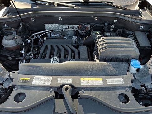 Used 2022 Volkswagen Atlas SEL Premium image 30