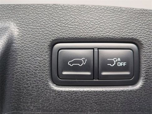 Used 2025 Kia Telluride S image 32