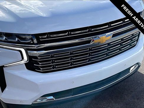 Used 2023 Chevrolet Suburban Premier image 32
