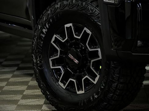 New 2026 GMC Sierra 2500 AT4X AWD/4WD image 3