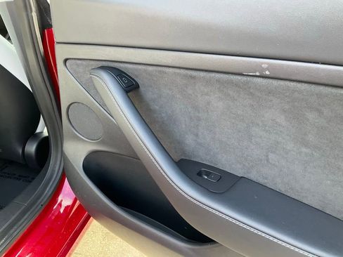 Used 2021 Tesla Model 3 Standard Range Plus image 57