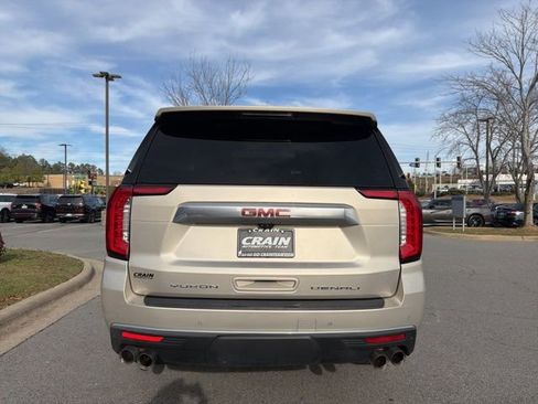 Used 2021 GMC Yukon Denali w/ Denali Premium Package image 6