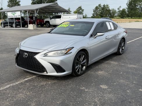 Used 2019 Lexus ES 350 F Sport FWD image 2