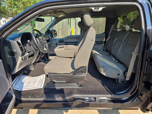Used 2019 Ford F150 XLT w/ Equipment Group 301A Mid image 11
