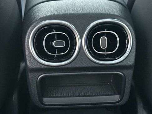 Used 2025 Mercedes-Benz C 300 Sedan image 16