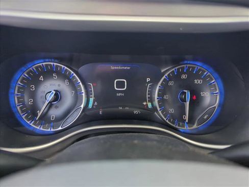 New 2025 Chrysler Pacifica Select w/ Uconnect Theater Family Group image 12