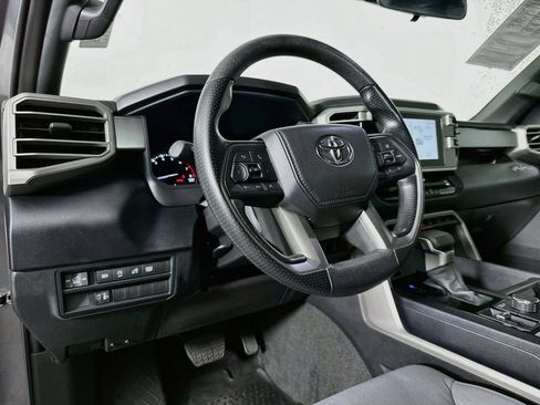 Used 2025 Toyota Tundra SR5 AWD/4WD image 10