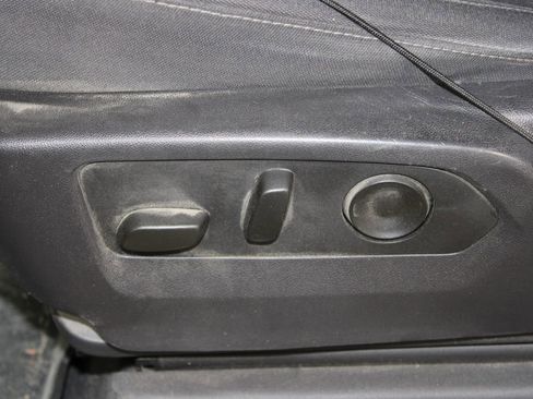 Used 2024 Chevrolet Silverado 1500 LT image 16