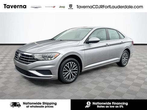 Used 2020 Volkswagen Jetta SE FWD image 1