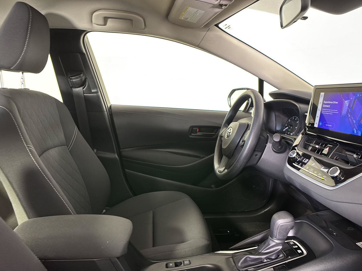 Used 2025 Toyota Corolla LE w/ LE Premium Package FWD image 24