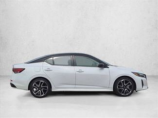 Used 2025 Nissan Sentra SR FWD video 4