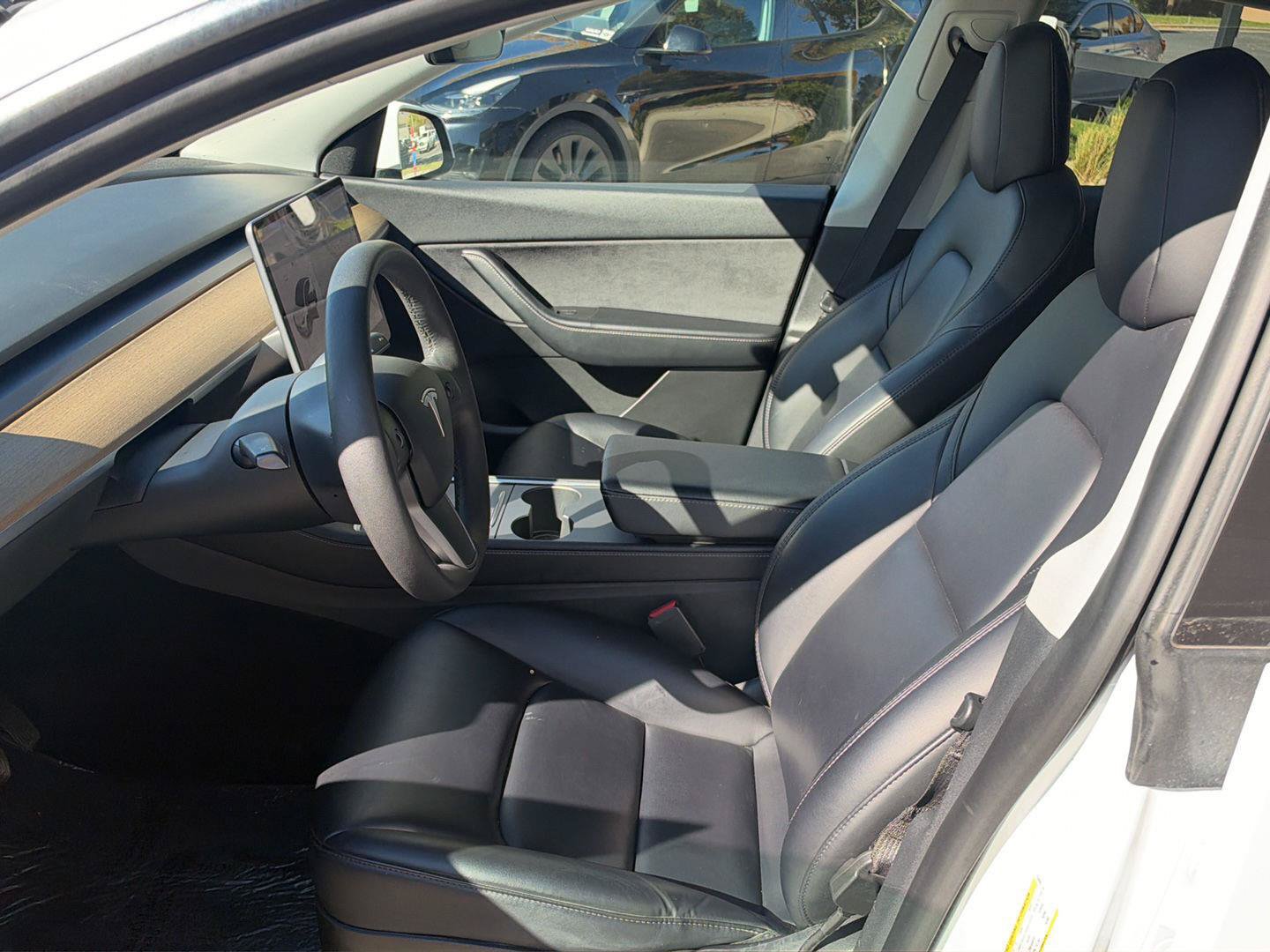 Used 2021 Tesla Model Y Long Range AWD/4WD image 15