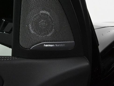 Used 2026 BMW X5 xDrive40i w/ M Sport Package image 30