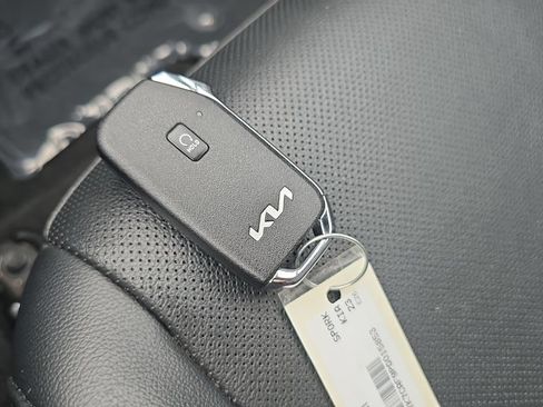 Used 2023 Kia Sportage X-Pro AWD/4WD image 30