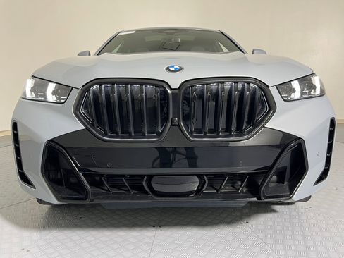 New 2026 BMW X6 xDrive40i w/ Climate Comfort Package image 6