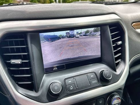 Used 2022 GMC Acadia SLE w/ Driver Convenience Package FWD image 27
