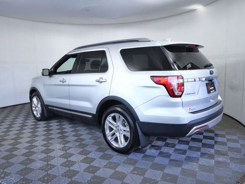 Used 2017 Ford Explorer Limited w/ Equipment Group 301A AWD/4WD image 6