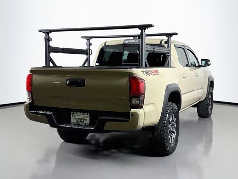 Used 2019 Toyota Tacoma TRD Off-Road w/ Technology Package AWD/4WD image 8