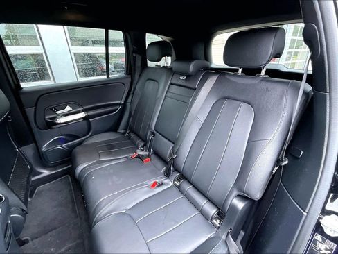 Certified 2022 Mercedes-Benz GLB 250 4MATIC image 28