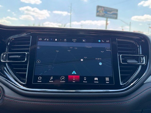 Used 2025 Dodge Durango GT AWD/4WD image 18