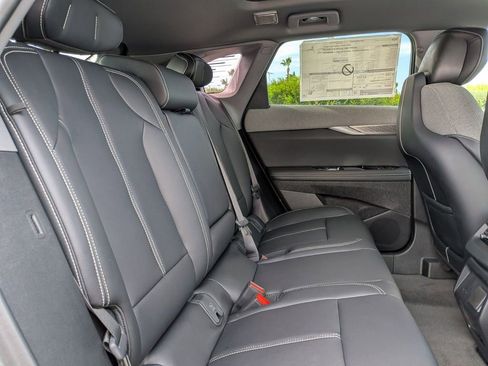 New 2026 Cadillac Optiq Luxury 1 image 26