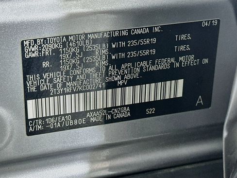 Used 2019 Toyota RAV4 Limited w/ Cold Weather Package FWD image 12