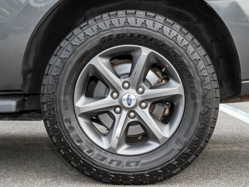 Used 2021 Ford Expedition XLT w/ FX4 Off-Road Package AWD/4WD image 29