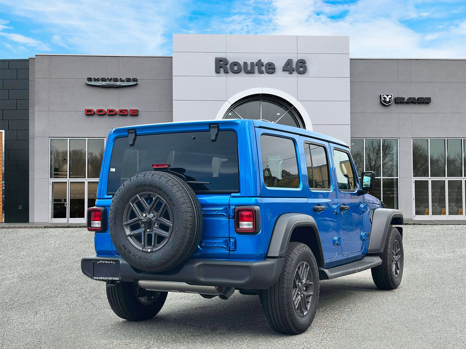 Used 2024 Jeep Wrangler Unlimited Sport AWD/4WD image 5