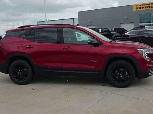 Used 2024 GMC Terrain AT4 w/ Tech Package AWD/4WD image 9