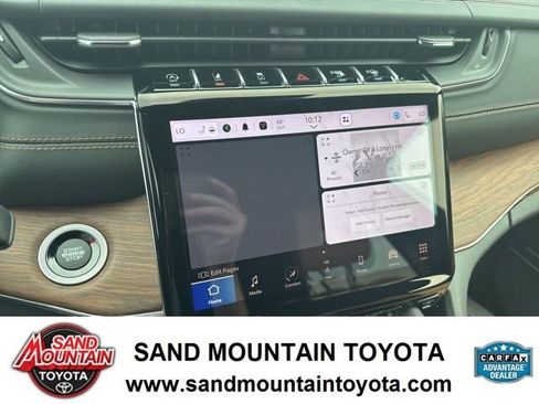 Used 2024 Jeep Grand Cherokee L Summit w/ Luxury Tech Group V image 25