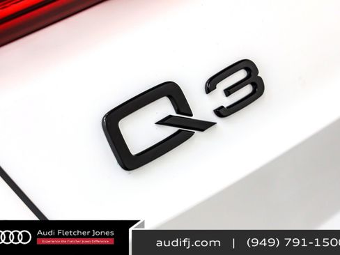 New 2025 Audi Q3 2.0T Premium image 9