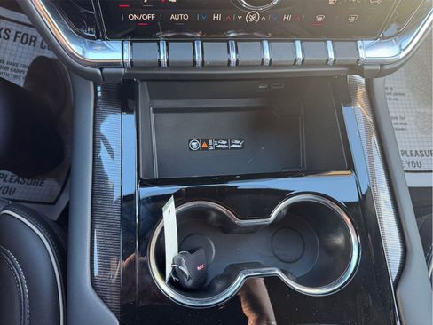 New 2026 GMC Yukon Elevation w/ LPO, Floor Liner Package image 24