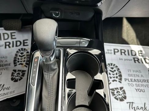 Certified 2024 Chevrolet Trax LT image 29