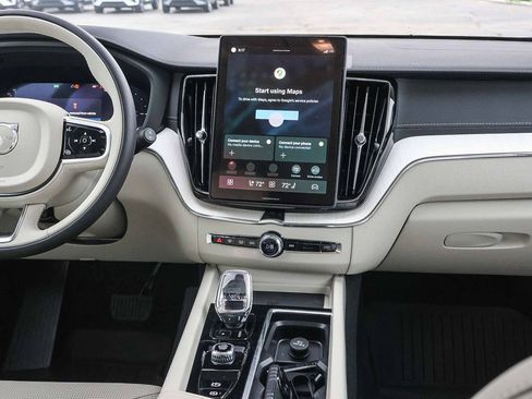 New 2026 Volvo XC60 T8 Ultra w/ Protection Package Premier image 24