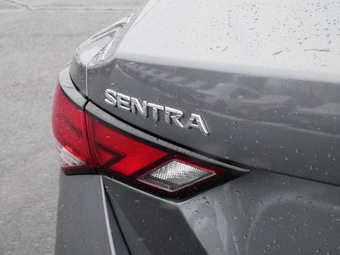 Used 2022 Nissan Sentra S image 17