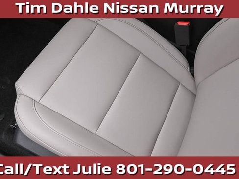 Used 2025 Nissan Murano SV AWD/4WD image 26