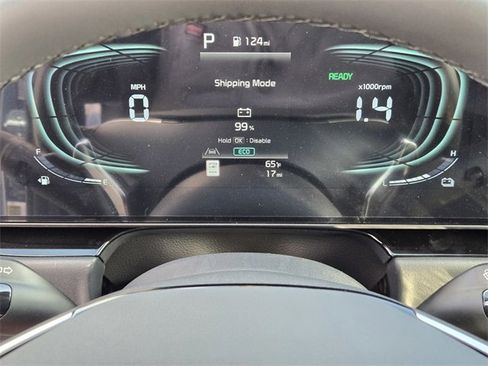 New 2025 Kia Niro EX Touring image 14