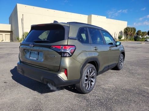 New 2026 Subaru Forester Touring AWD/4WD image 5