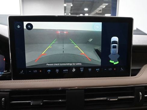 Certified 2023 Lincoln Corsair Reserve AWD/4WD image 11