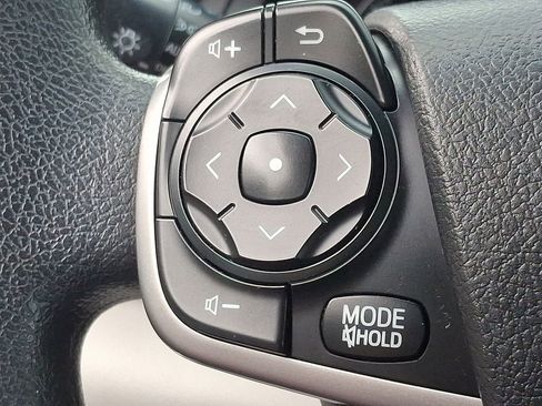 Used 2014 Toyota Camry LE image 20