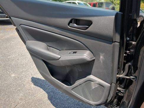 Used 2025 Nissan Altima 2.5 SV FWD image 26
